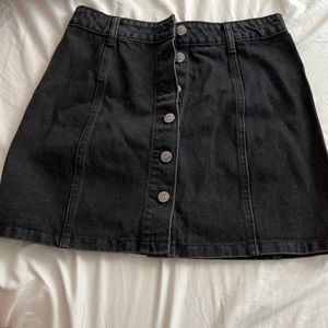 Forever 21 black skirt